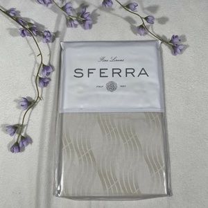 NIB SFERRA Vissio [ 1 Standard ] Pillow Sham in Champagne [ 21 x 26 ]‎